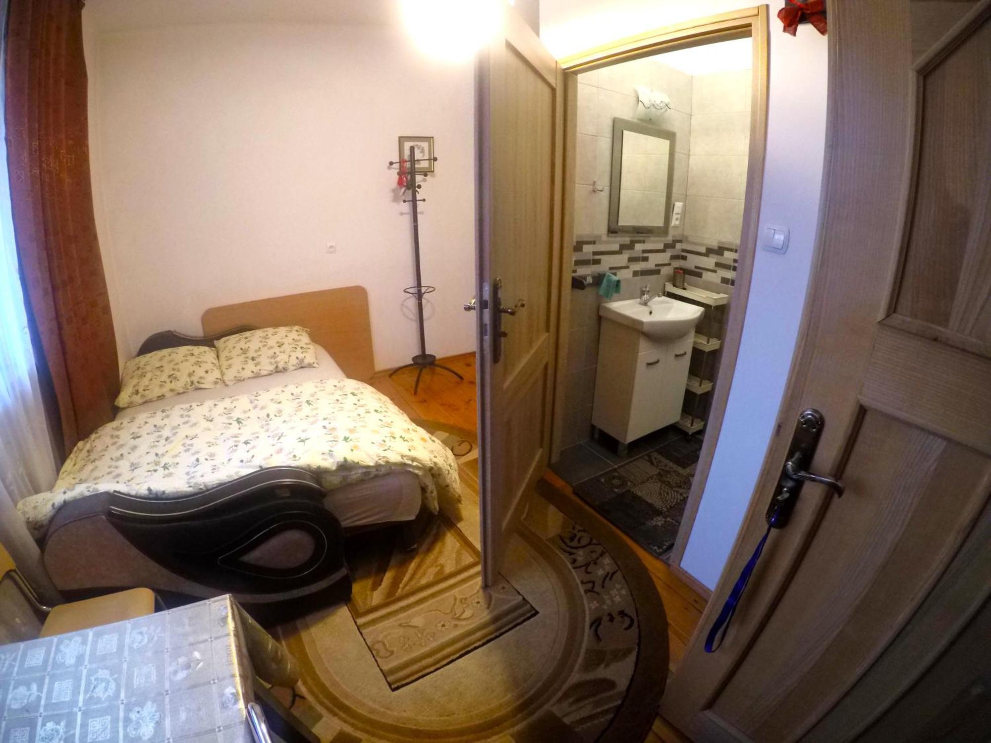 Pokoje Goscinne, Mieszkanie Na Wynajem W Swidniku K Lublina Exteriör bild